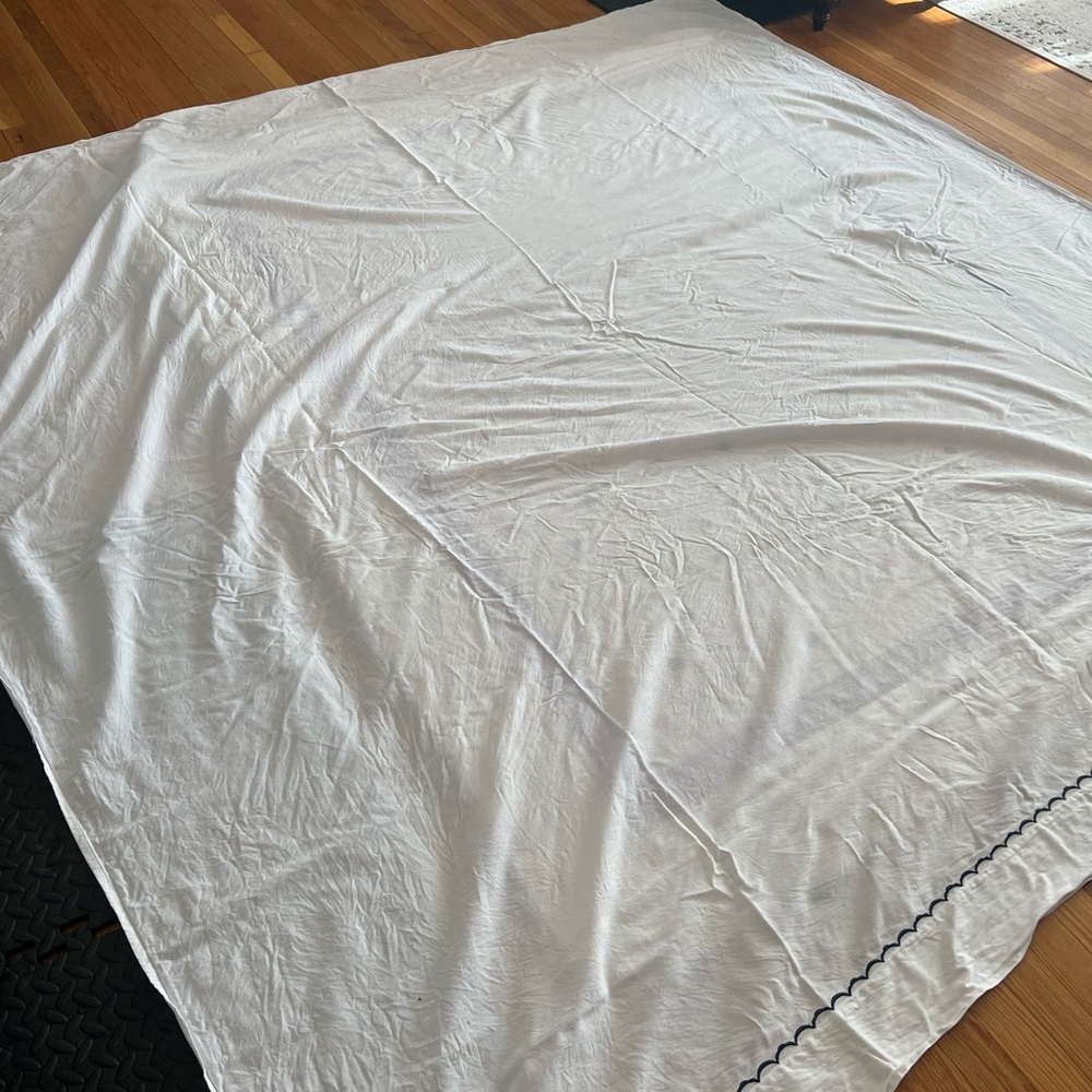 White Bedspread with navy Trim